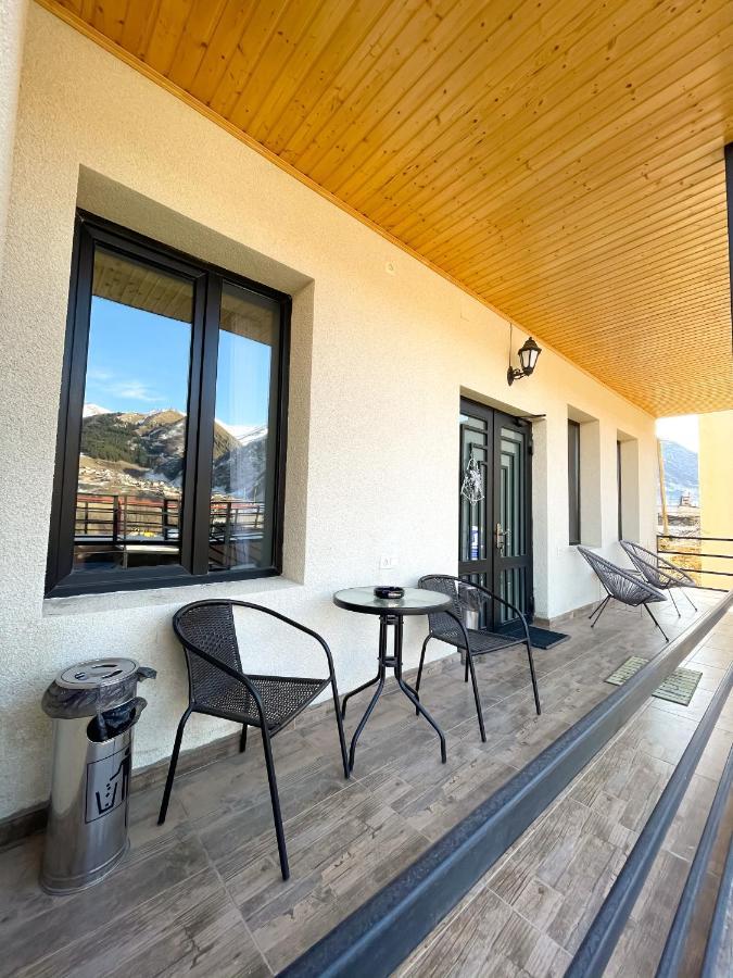 Belmonte Kazbegi Hotell Exteriör bild