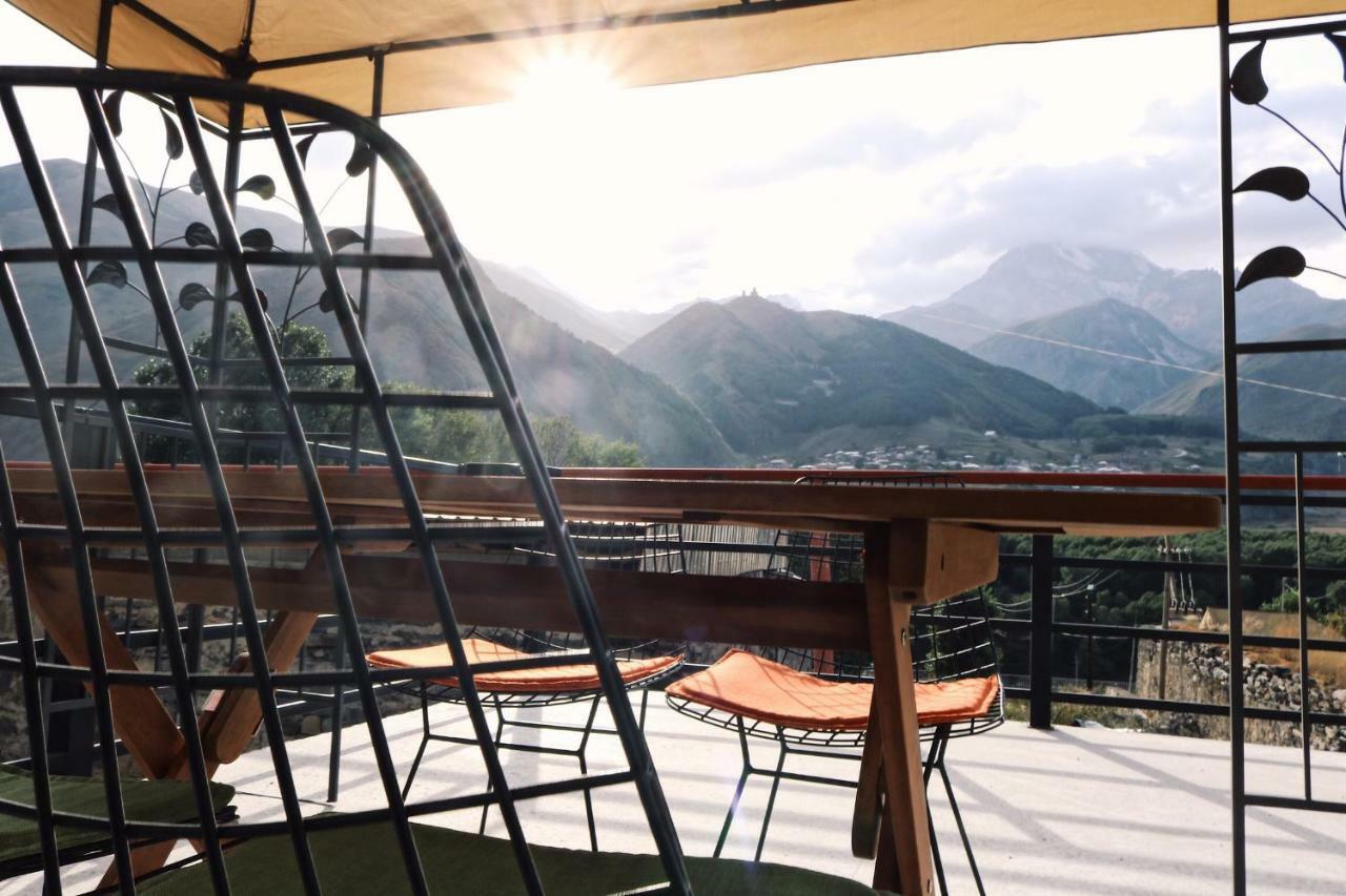 Belmonte Kazbegi Hotell Exteriör bild